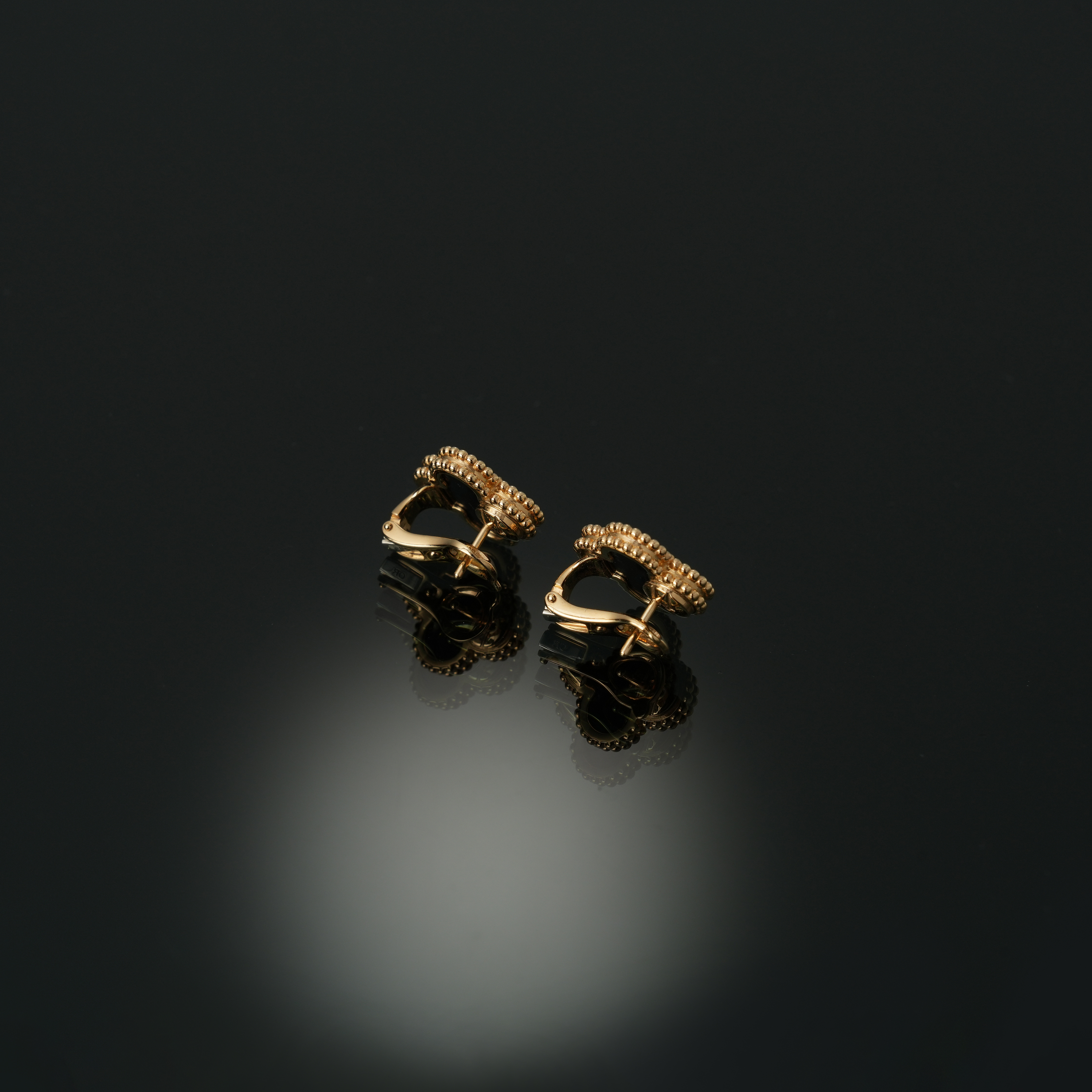 Van Cleef & Arpels(USED)반클리프앤아펠 빈티지 알함브라 이어링 오닉스